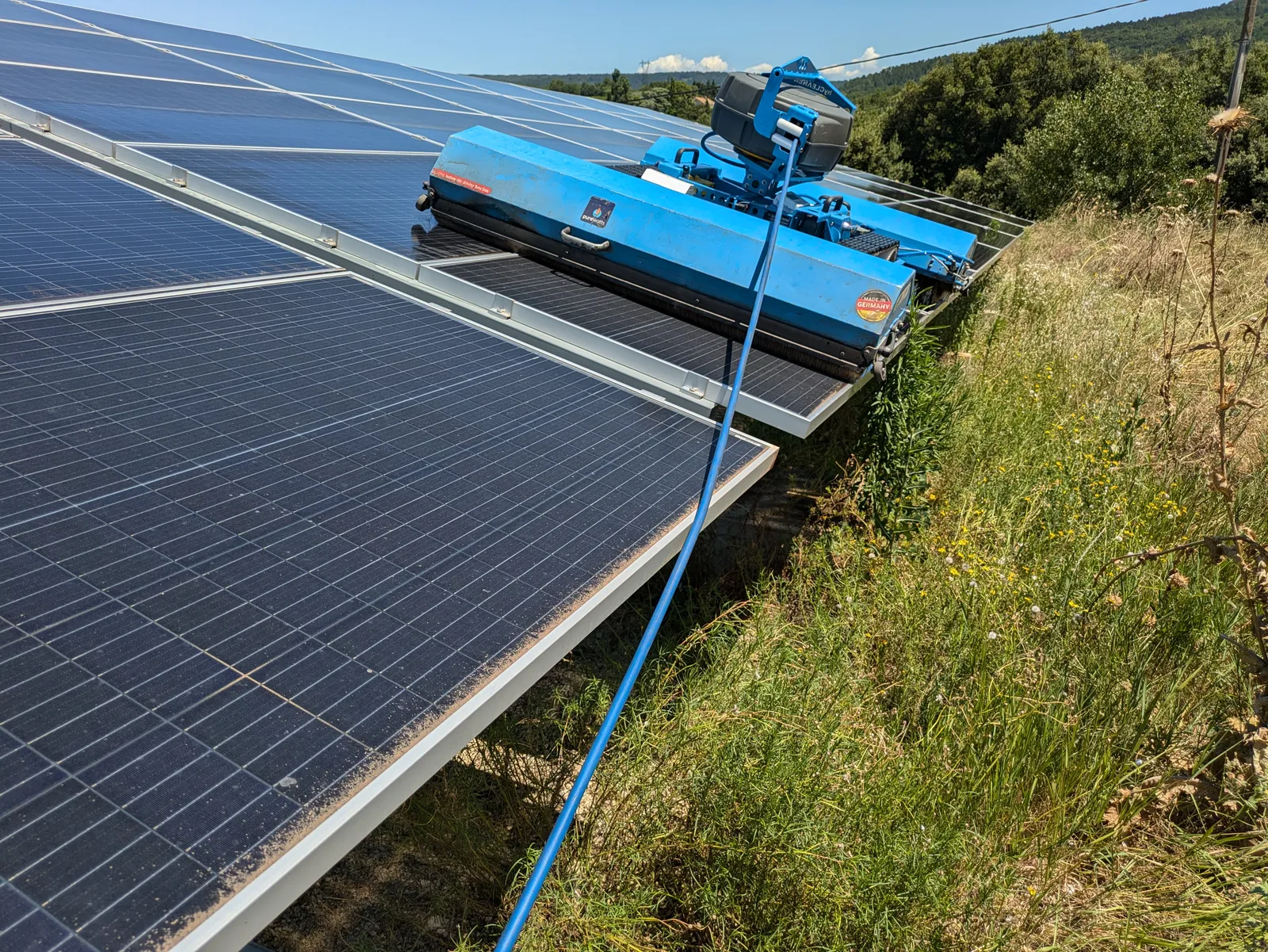 Nettoyage grande toiture industrielle